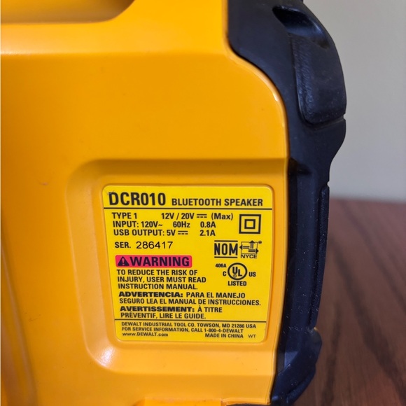 Dewalt DCR010 Bluetooth speaker - Picture 3 of 3